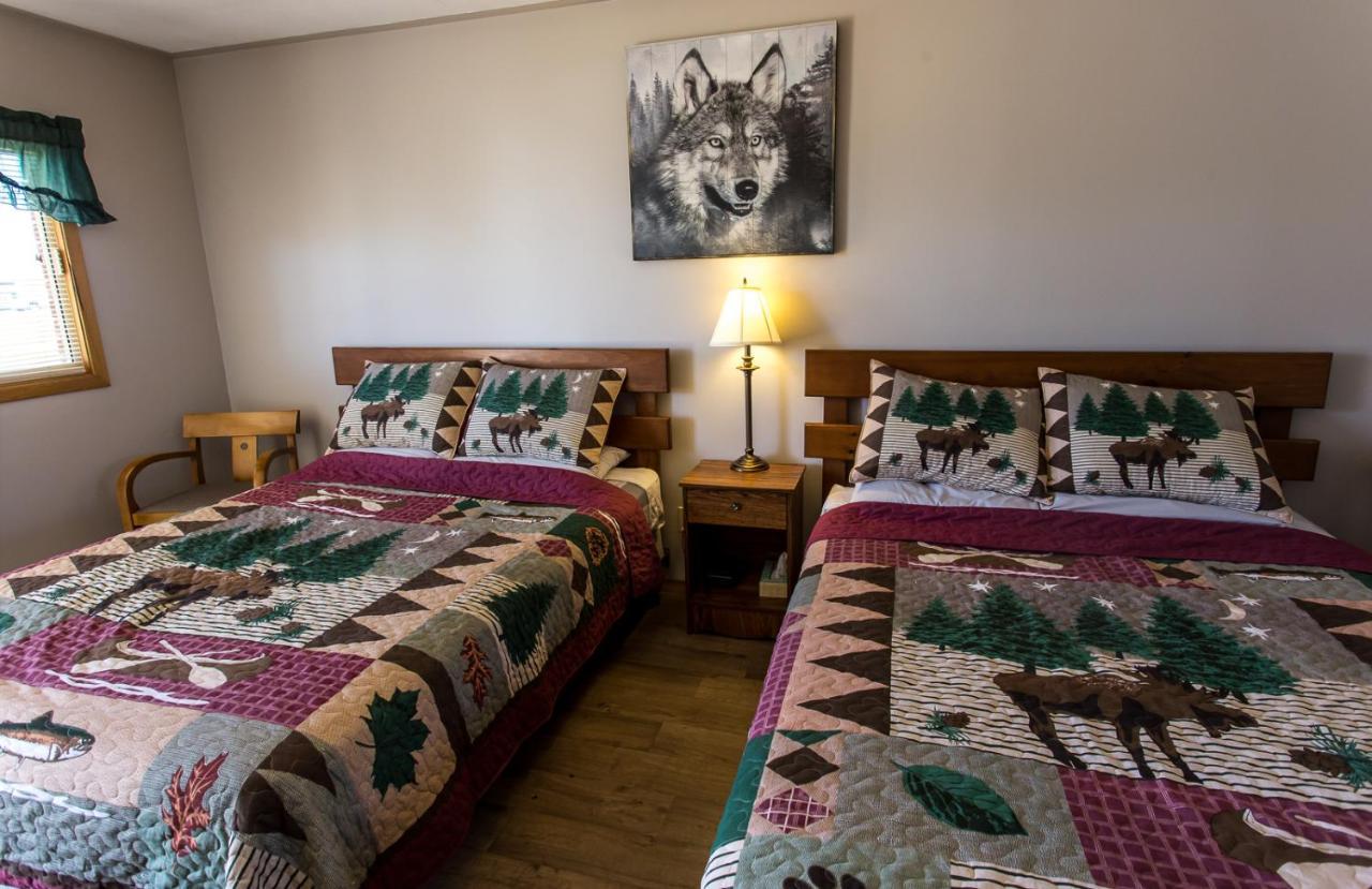 Bear Tracks Inn Lions Head Exterior foto